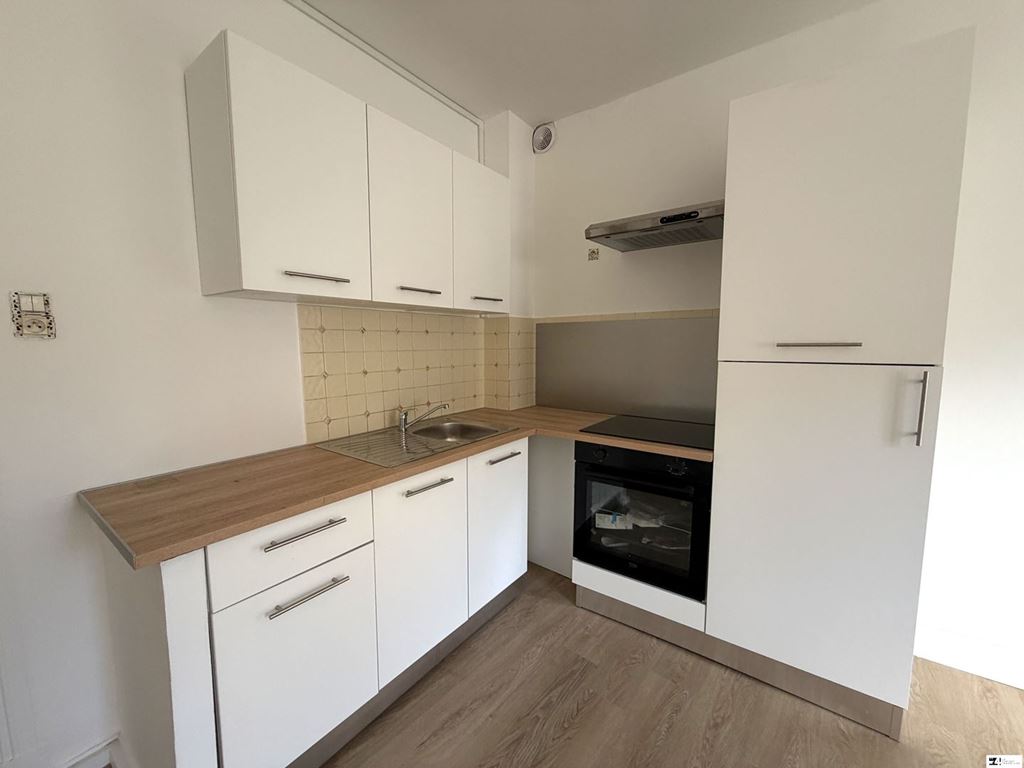 Appartement 3 pièces à CAZERES