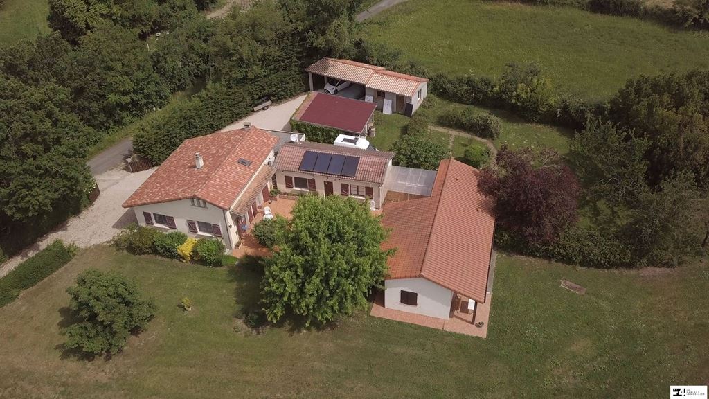 Maison 8 pièces à MONDAVEZAN