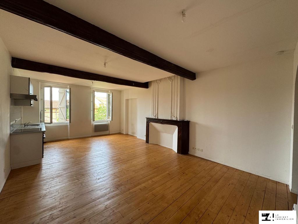 Appartement 2 pièces à MONTESQUIEU VOLVESTRE