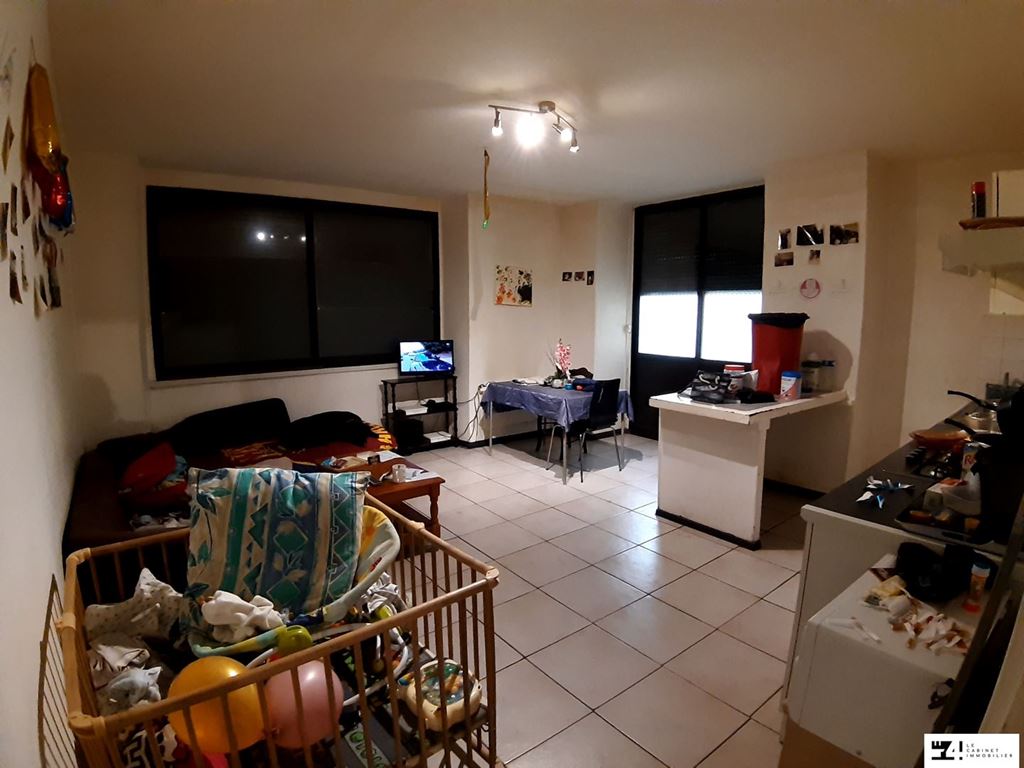 Immeuble 4 pièces à CAZERES
