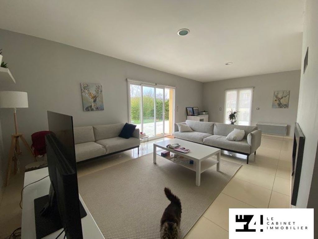 Maison de plain pied 5 pièces à BACHAS